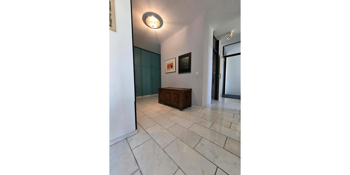 Exklusive Helle Wohnung in Köln-Weiden. Keine Markler Anfragen 4 zimmer