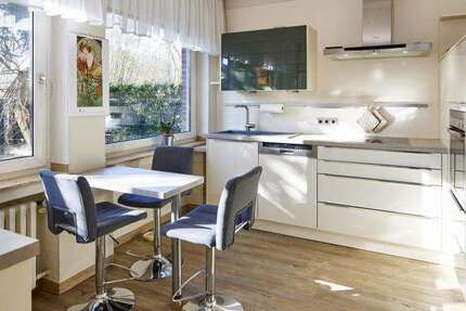 Haus zum Kaufen in Krefeld 530.000 € 200 m² 6 zimmer