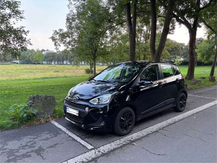 Hyundai i10 92.000 km 7.500 € Köln 50765