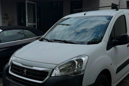 Peugeot Partner 158.708 km 3.980 &euro; Heiligenhaus 42579