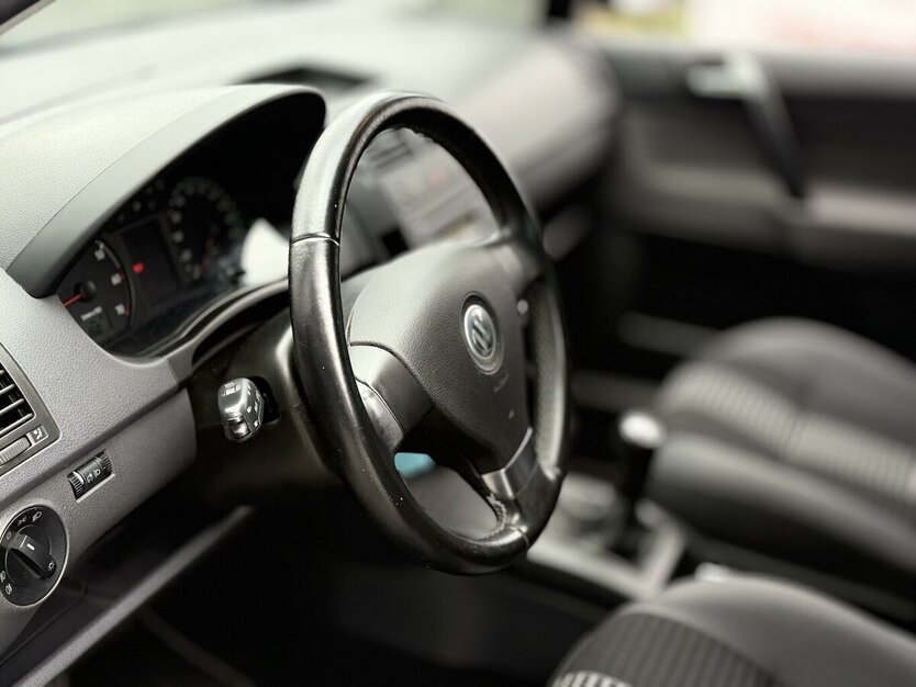 VW Polo United / Klima / PDC / Wenig KM. 49.000 km 6.900 € Mönchengladbach 41066