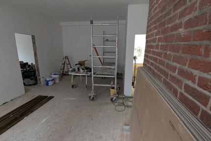 Wohnen wie im eigenen Haus – soeben kernsanierte 4-Zimmer-Wohnung zimmer