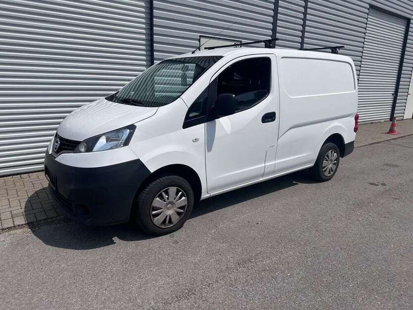 NV200