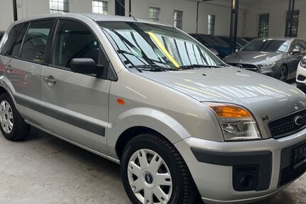 Ford Fusion 110.000 km 4.870 &euro; Velbert 42551