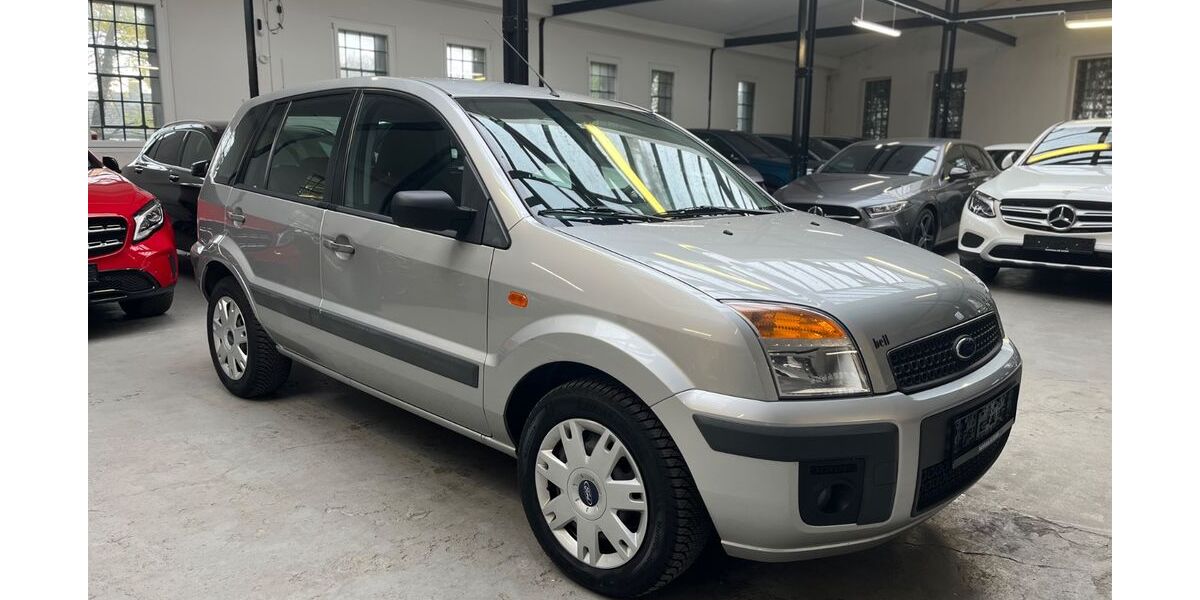 Ford Fusion 110.000 km 4.870 &euro; Velbert 42551