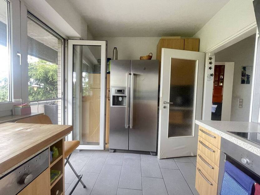 202518.1 Idyllisches Wohnen mit Garten im citynahen Grünen in stilvollem Familienhaus