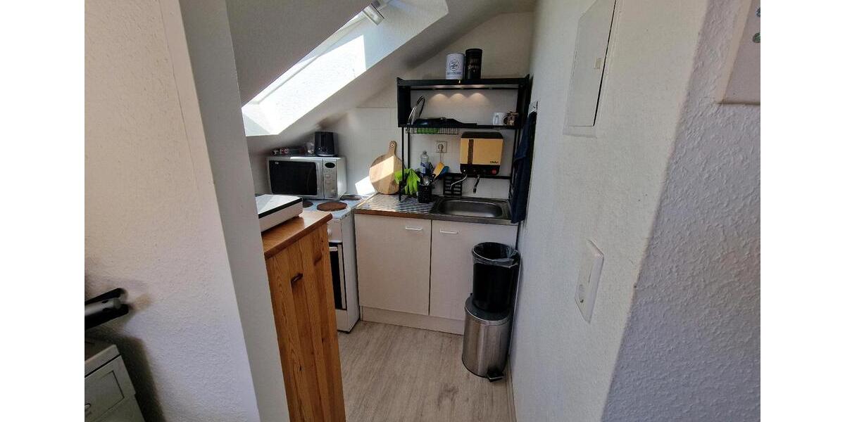 Dachgeschoßwohnung Meerbusch Necklenbroich - 1 Zimmer, 30 m&sup2;, 560&euro; | Angebot:26414532