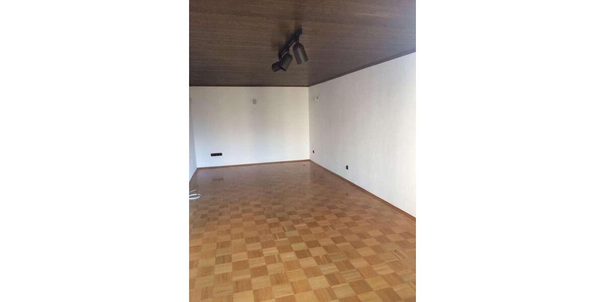 Erdgeschoßwohnung Heiligenhaus - 3.5 Zimmer, 120 m&sup2;, 850&euro; | Angebot:25182244