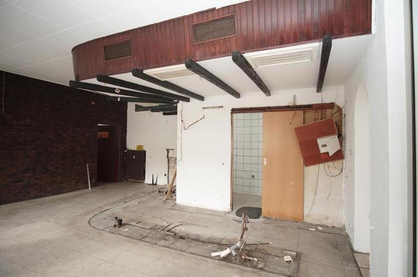 ~ Sanierungsbedürftige Gaststätte FREI ~ zimmer