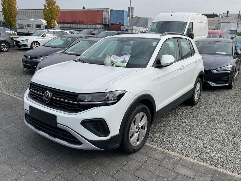 VW T-Cross 6.779 km 21.450 € Hilden 40721