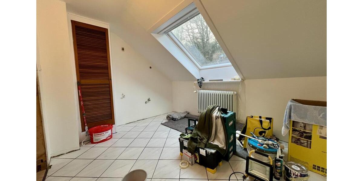 Dachgeschoßwohnung Wuppertal Arrenberg - 3 Zimmer, 47 m&sup2;, 420&euro; | Angebot:25369251