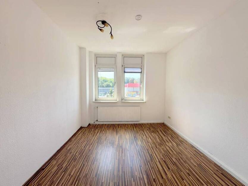 ***ZENTRAL und ausgefallen: ETW, 3 Zi-KDB, mit EBK und großem Balkon in MG-Heyden!***