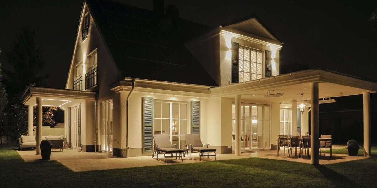 Haus zum Kaufen in Düsseldorf 2.695.000 € 300 m² 7 zimmer