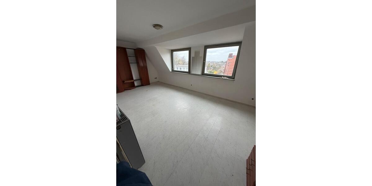 Dachgeschoßwohnung Viersen - 2 Zimmer, 60 m&sup2;, 750&euro; | Angebot:26409021