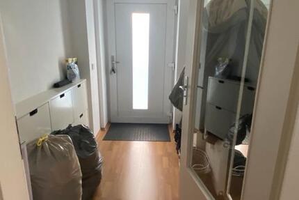 2 Zimmer Erdgeschosswohnung mit Terrasse zimmer
