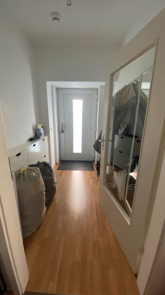 2 Zimmer Erdgeschosswohnung mit Terrasse zimmer