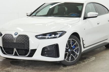 BMW i4 15.809 km 52.870 € Mülheim 45472