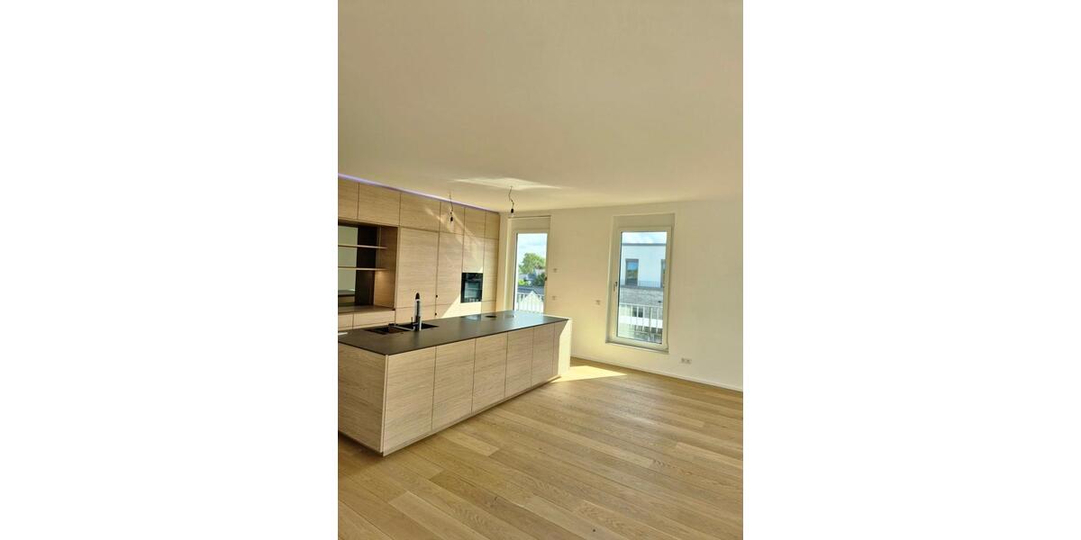 Einfamilienhaus Mönchengladbach Ost - 4 Zimmer, 192 m&sup2;, 3.450&euro; | Angebot:24859495