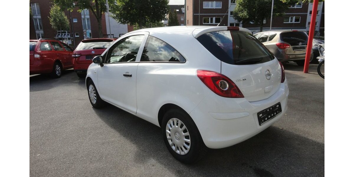 Opel Corsa Selection Klima Kette+TÜV neu S.heft 179.000 km 2.999 &euro; Neuss 41462