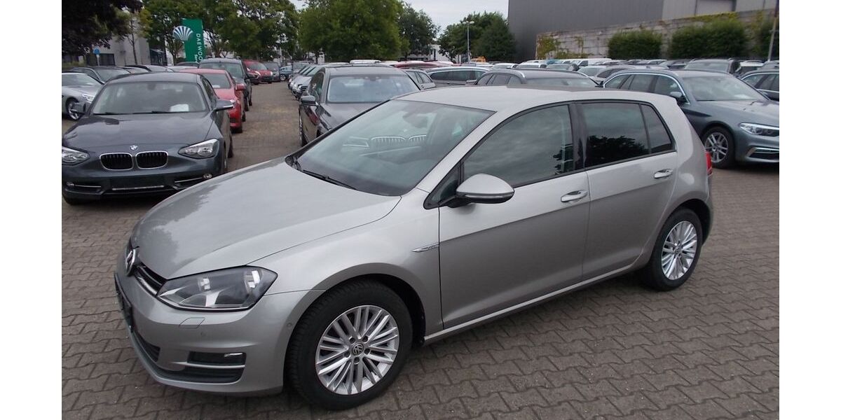 VW Golf 118.102 km 9.800 &euro; Willich 47877