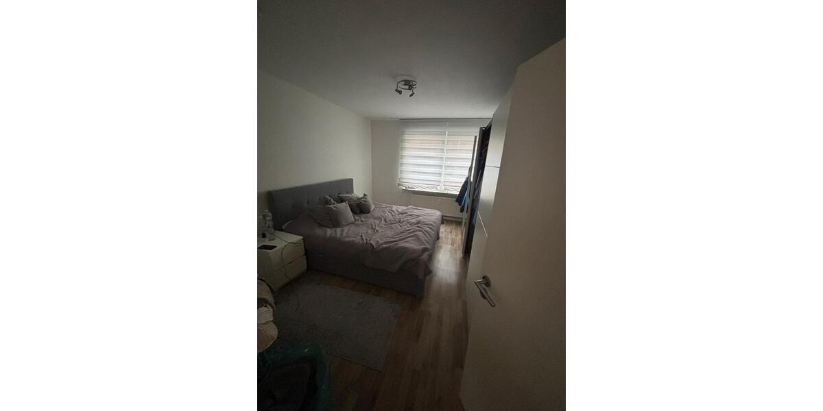 Etagenwohnung Wuppertal Unterbarmen - 5 Zimmer, 100 m&sup2;, 1.050&euro; | Angebot:26428156