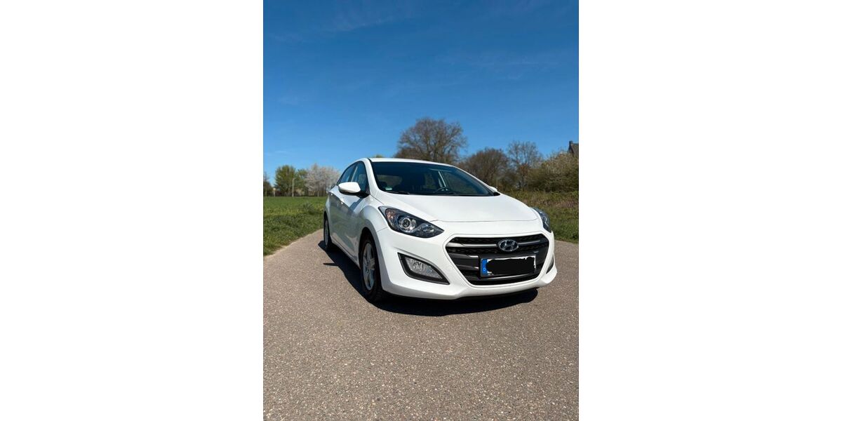 Hyundai i30 158.000 km 7.400 &euro; Mönchengladbach 41068