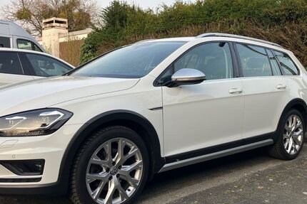 VW Golf 80.000 km 19.900 &euro; Neuss 41466
