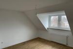 Dachgeschoßwohnung Krefeld - 3 Zimmer, 63 m&sup2;, 625&euro; | Angebot:25648687