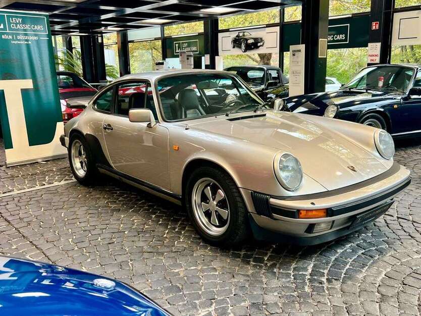 Porsche 911 221.181 km 72.800 € Düsseldorf 40595