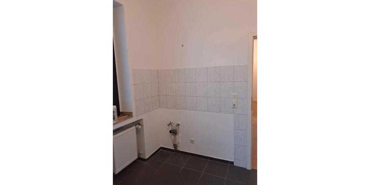 Etagenwohnung Neuss - 2 Zimmer, 66 m&sup2;, 1.100&euro; | Angebot:25714454