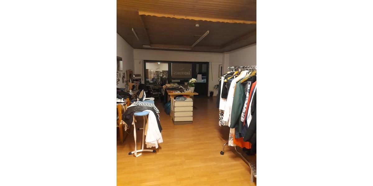 Wohnung mit Ladenlokal ( nur gemeinsam zu miete ) 6 zimmer