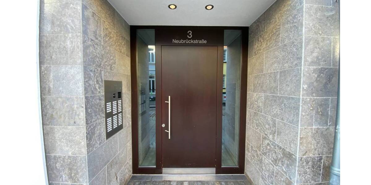 Etagenwohnung Düsseldorf Altstadt - 2 Zimmer, 68 m&sup2;, 1.470&euro; | Angebot:26376566