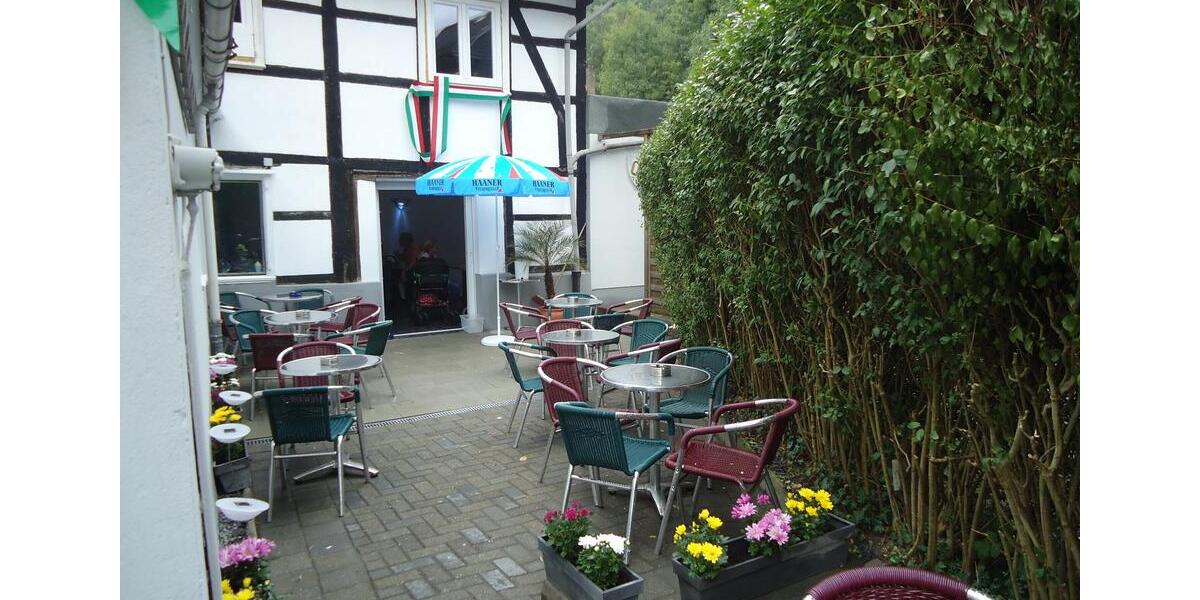 Charmantes Café Eiscafé in kernsaniertem und denkmalgeschütztem Fachwerkhaus! zimmer