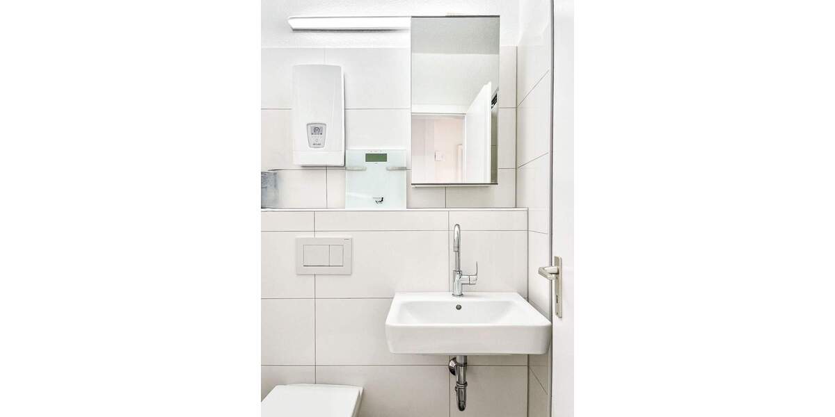 Etagenwohnung Düsseldorf Altstadt - 2 Zimmer, 39 m&sup2;, 995&euro; | Angebot:25212844