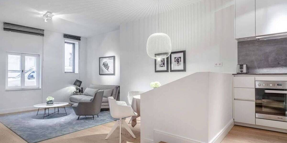 Etagenwohnung Düsseldorf Altstadt - 2 Zimmer, 55 m&sup2;, 1.600&euro; | Angebot:26435561