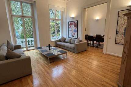 Wohnung zum Kaufen in Düsseldorf 2.375.000 € 215 m² 6 zimmer