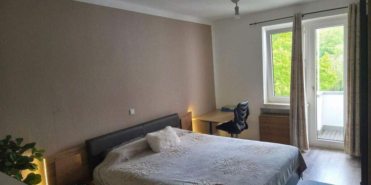 Neues saniertes Zuhause in Nähe des Waldes ! 3 zimmer