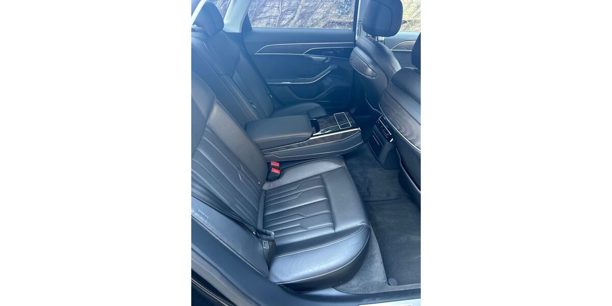 Audi A8 119.276 km 41.400 &euro; Krefeld 47829