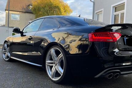 Audi A5 134.500 km 15.500 &euro; Remscheid 42899