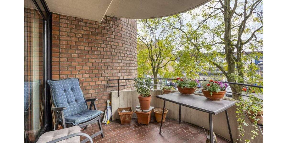 Etagenwohnung Düsseldorf Derendorf - 3 Zimmer, 90 m&sup2;, 329.000&euro; | Angebot:25835356