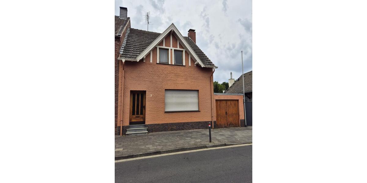 Einfamilienhaus Doppelhaushälfte mit Garten in Neuss Holzheim 7 zimmer