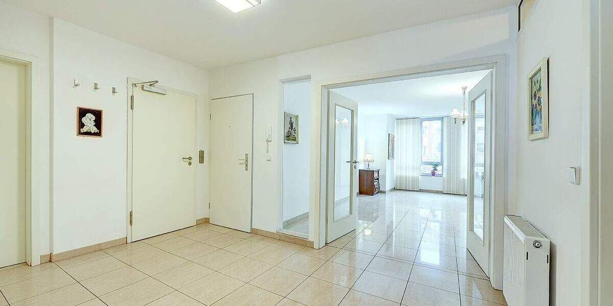 Etagenwohnung Düsseldorf Derendorf - 3 Zimmer, 101 m&sup2;, 525.000&euro; | Angebot:25687679