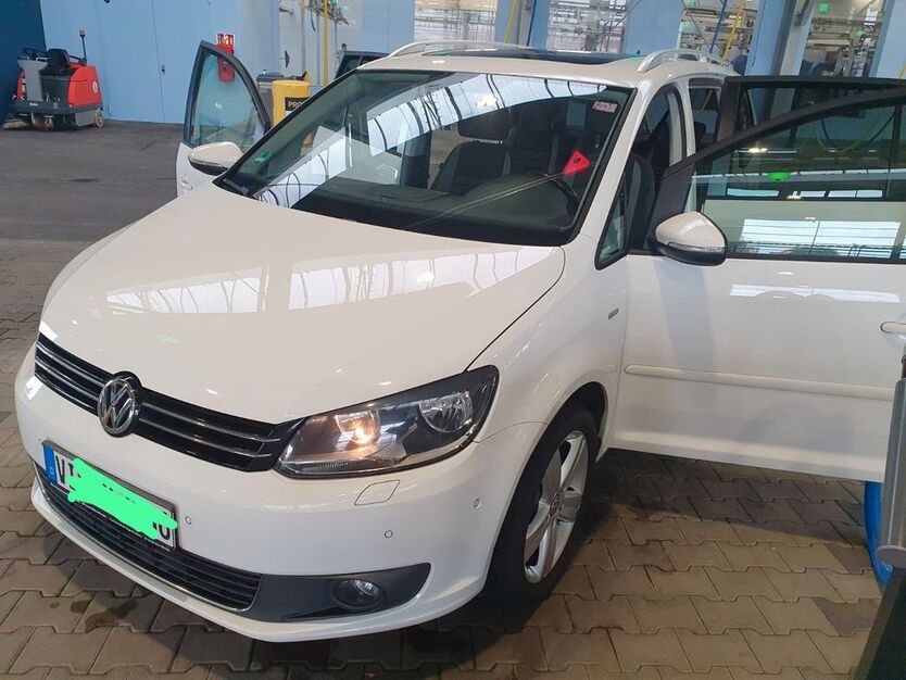 VW Touran 186.000 km 8.999 € Willich 47877