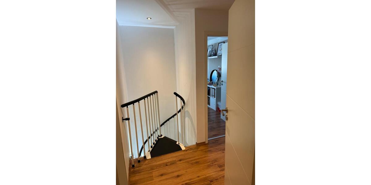 Maisonettenwohnung Neukirchen-Vluyn Vluyn - 5.5 Zimmer, 116 m&sup2;, 285.000&euro; | Angebot:25760594