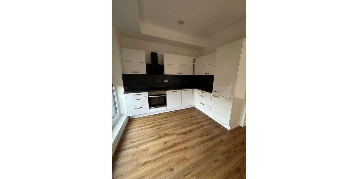 Terrassenwohnung Krefeld Stadtmitte - 4 Zimmer, 132 m&sup2;, 1.500&euro; | Angebot:25547362