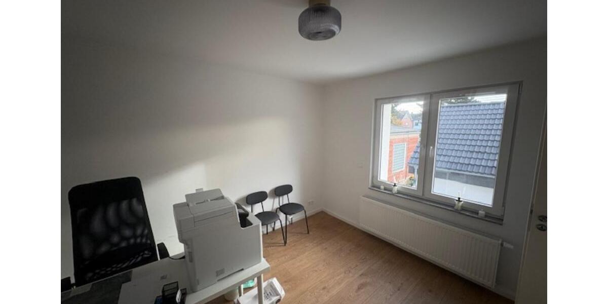 Geräumiges Wohn-Gewerbeobjekt mit zwei Einheiten, Innenhof zimmer