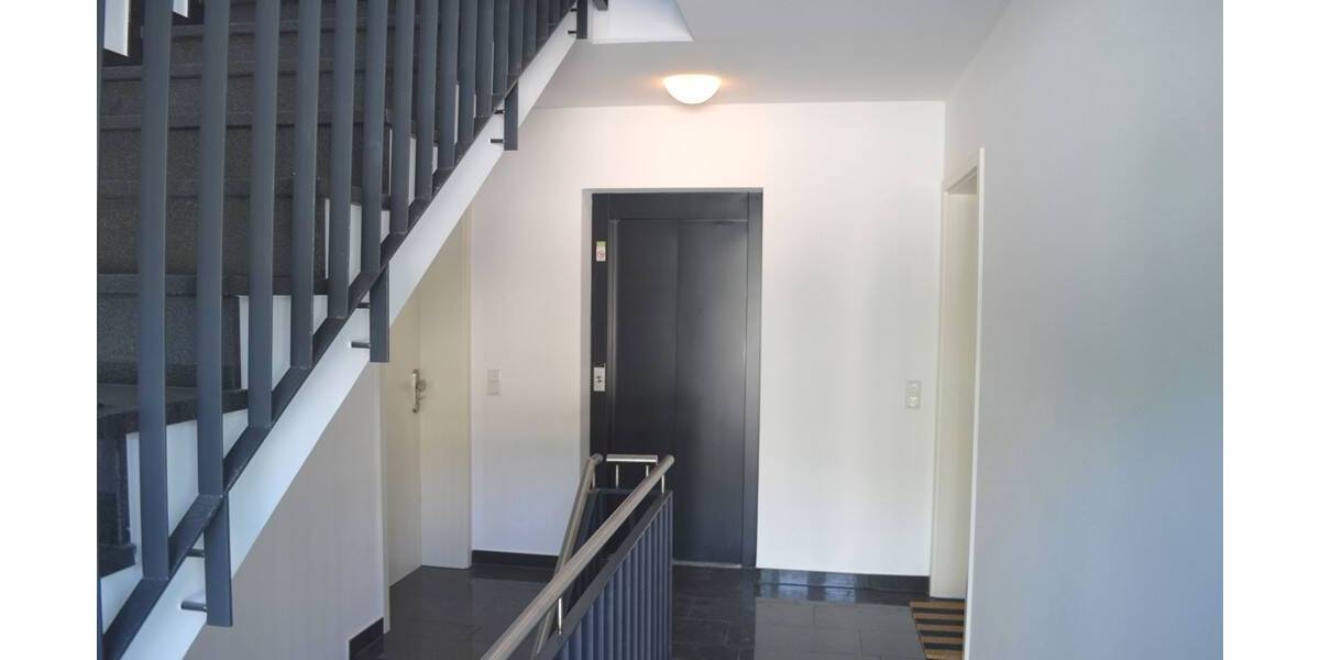 Etagenwohnung Düsseldorf Unterbach - 4 Zimmer, 155 m&sup2;, 2.000&euro; | Angebot:26799425