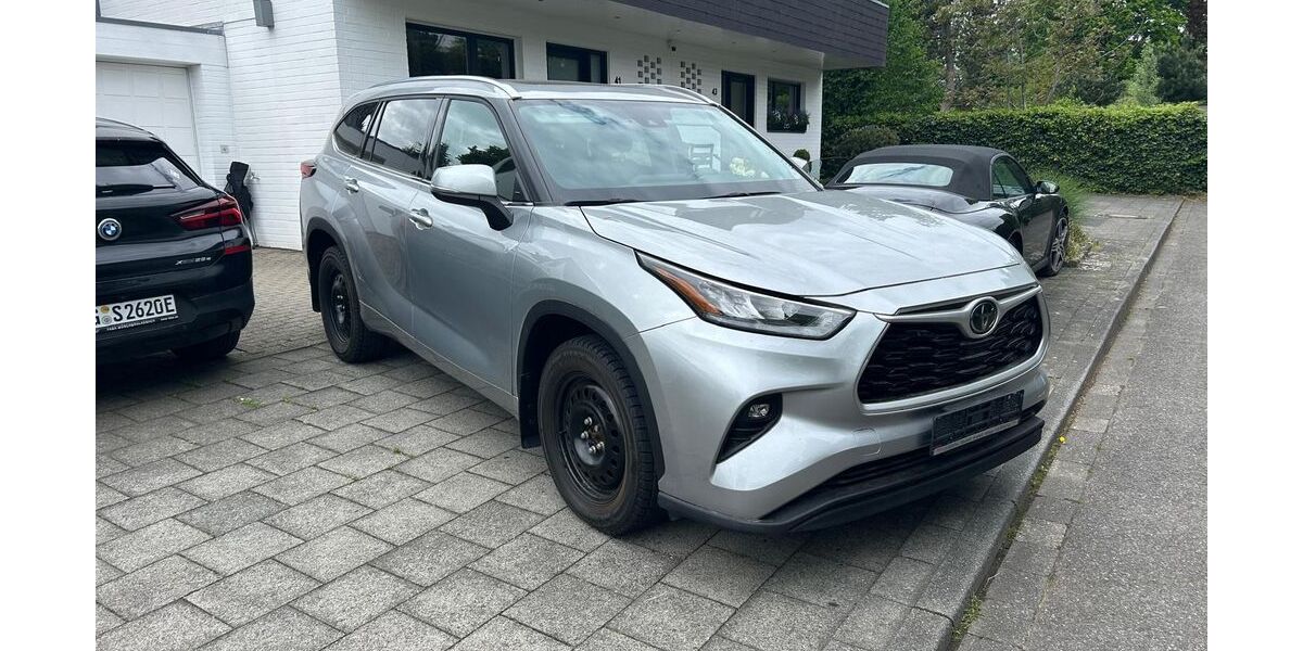 Toyota Highlander 31.300 km 34.950 &euro; Mönchengladbach 41199