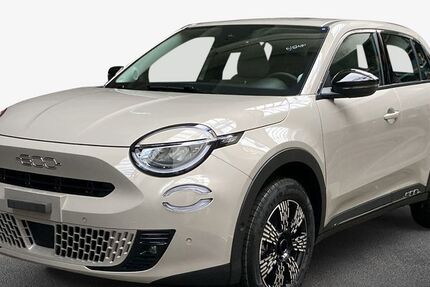 Fiat 600 13.449 km 23.990 &euro; Düsseldorf 40549