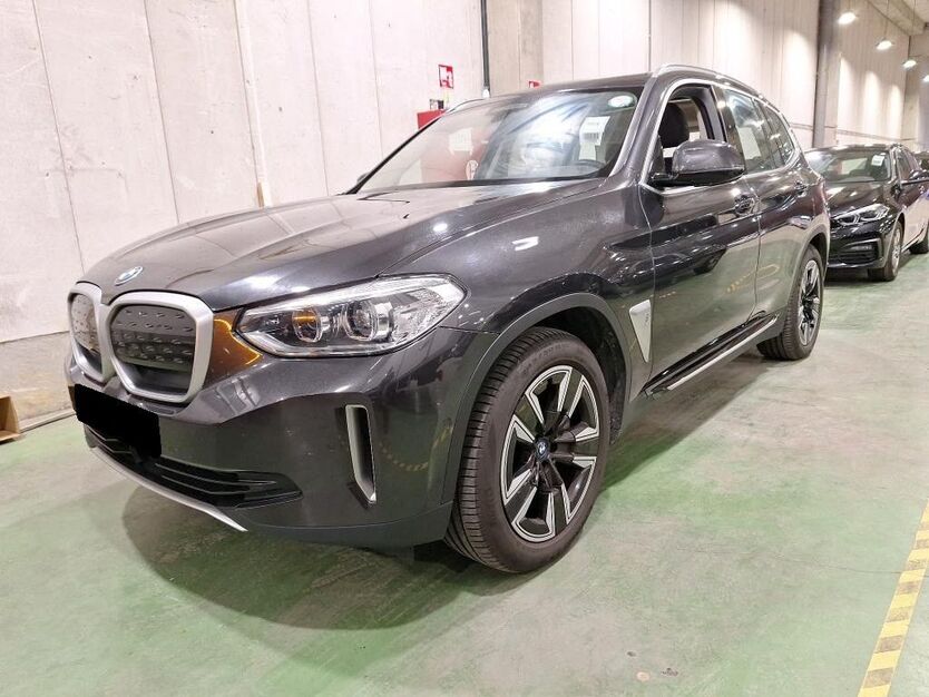 BMW iX3 118.303 km 28.900 € Düsseldorf 40597